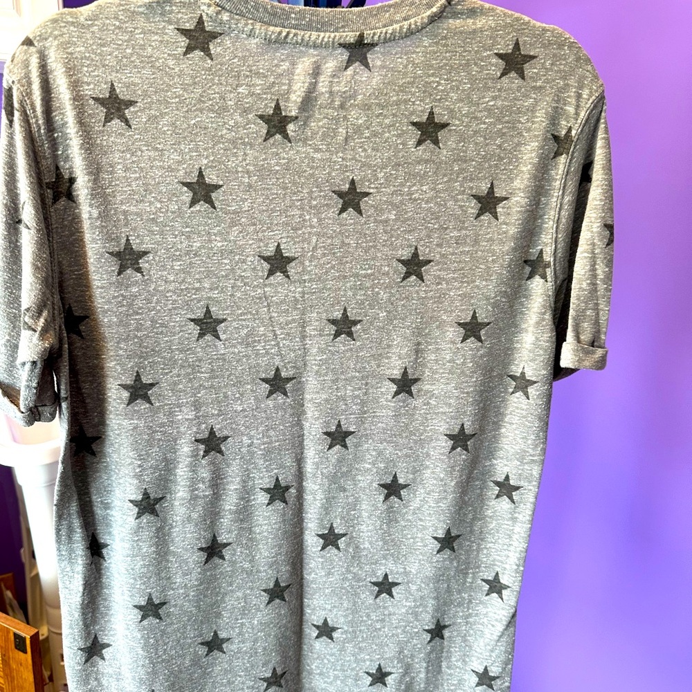 Womens patriotic t shirt size medium in heathered gray - Picture 2 of 4